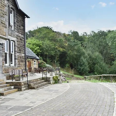 Grosmont Villa *