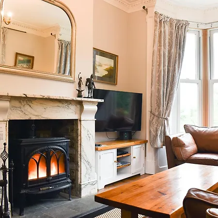 Grosmont Villa *