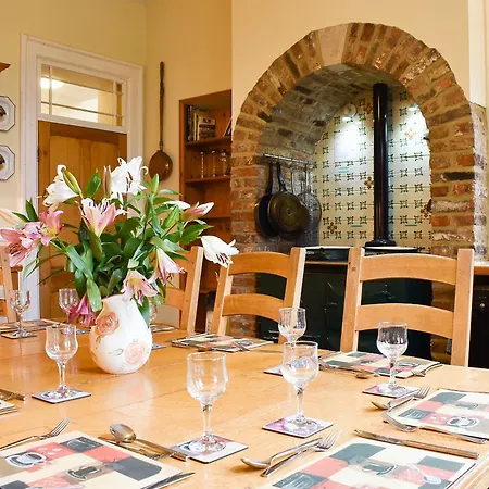 Grosmont Villa *